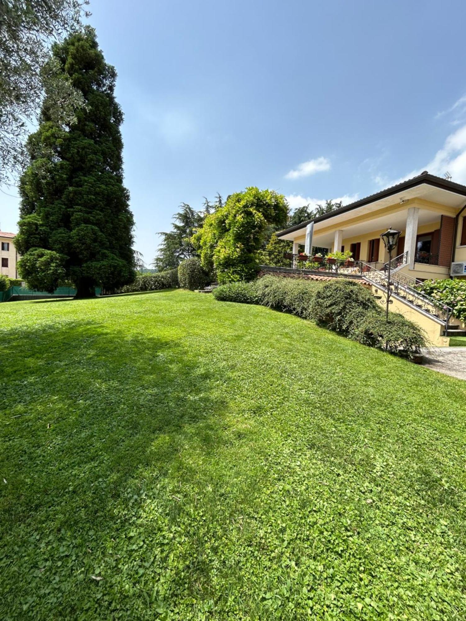 B&B Relief Possagno Exterior photo