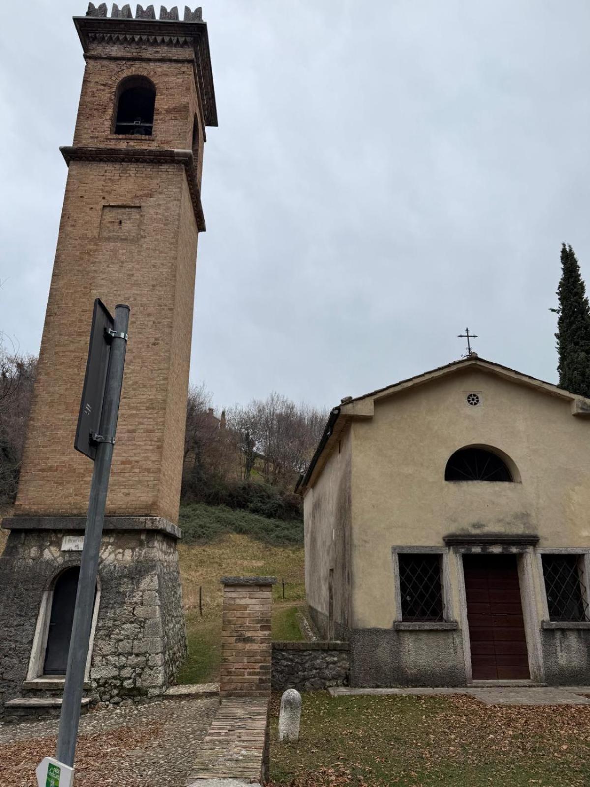 B&B Relief Possagno Exterior photo