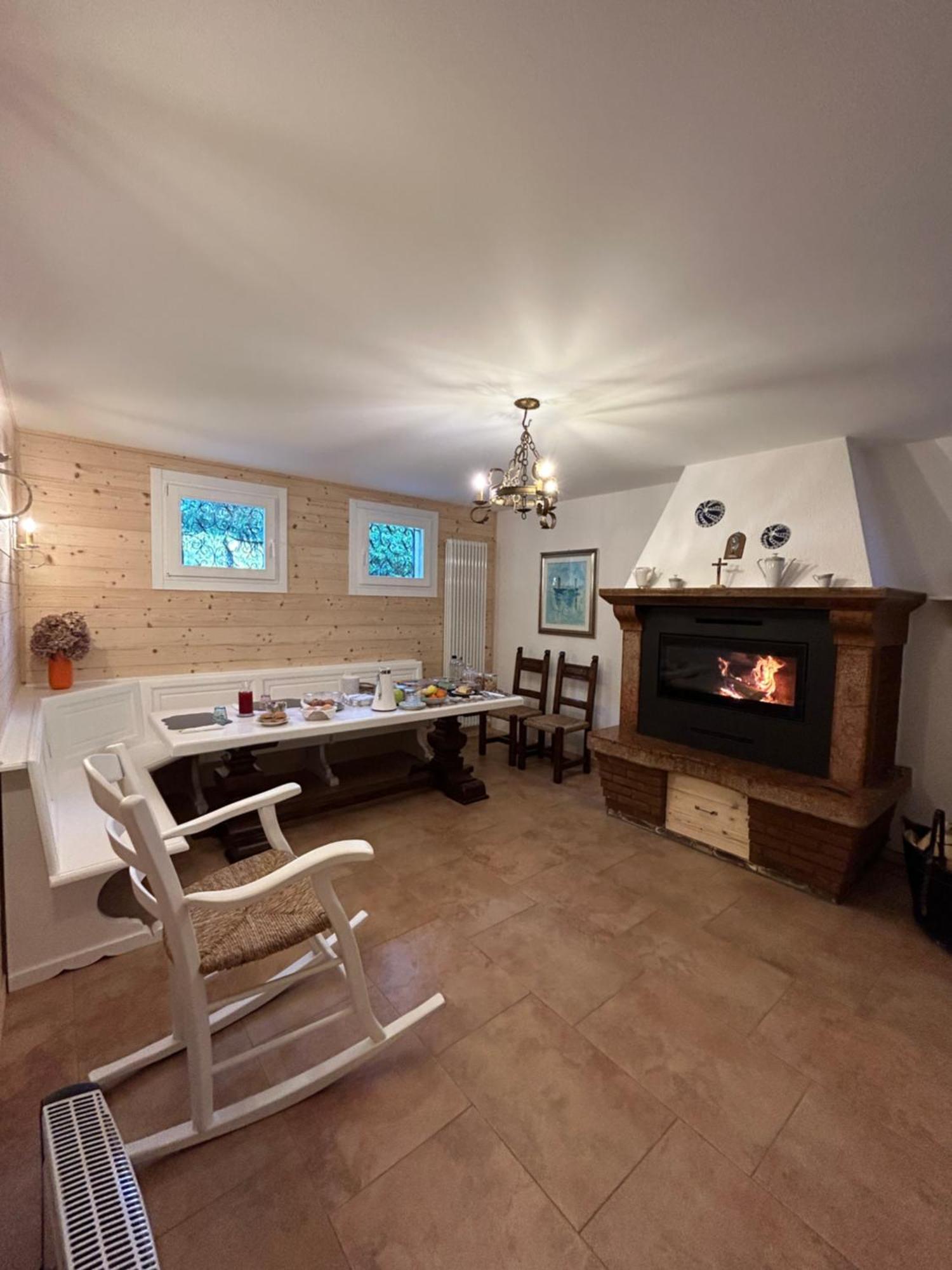 B&B Relief Possagno Exterior photo